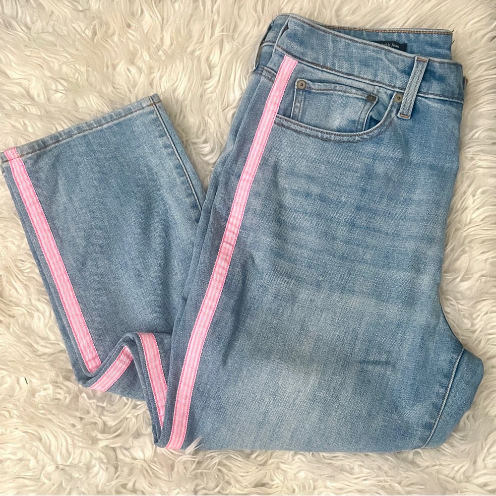 TALBOTS Modern Ankle Jean with Bright Pink Grosgrain Trim! Sz 10! Very Cute!